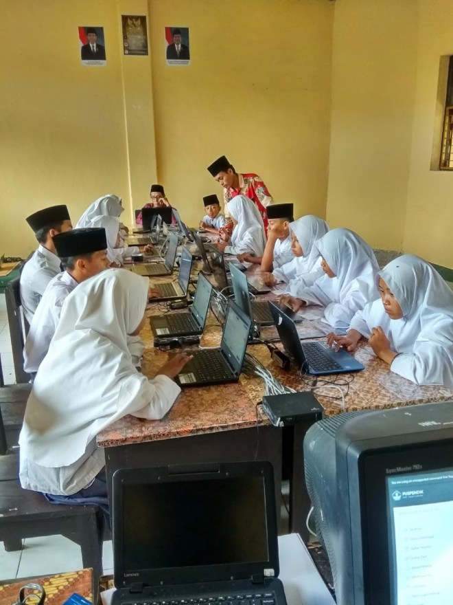 Salah satu cara yang dapat dilakukan untuk membuktikan bahwa pernapasan menghasilkan h2o yaitu…. CONTOH SOAL ULANGAN HARIAN MATERI SISTEM PERNAPASAN PADA