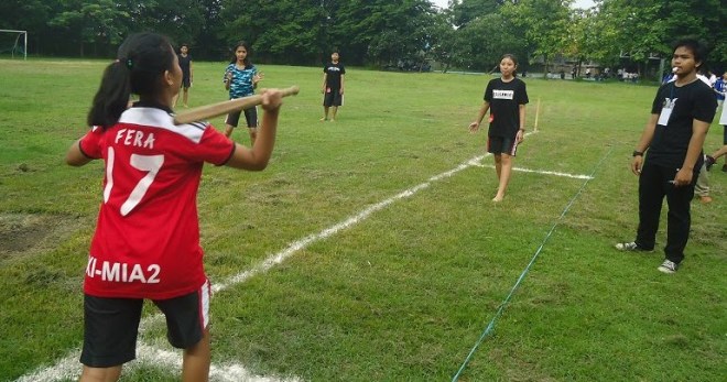 Peralatan dalam permainan kasti yaitu: Permainan Kasti ~ Ruang Belajar Pelajaran Olahraga