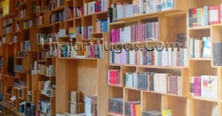 Kata lain yang mendekati acuan tersebut adalah geschichte yang berarti sudah terjadi. Definisi Perpustakaan - Uraian Tugas