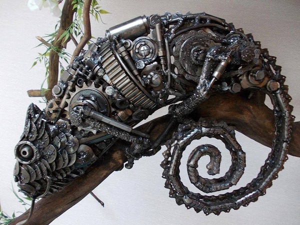 Pada ragam hias, dikenal istilah penyederhanaan bentuk motif. Media Gambar Ragam Hias - SerbaEz