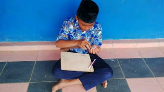 Ragam hias flora dan fauna adalah jenis motif ragam hias yang dikembangkan dari objek flora dan fauna. RAGAM HIAS PADA BAHAN KAYU - SENBUD KELAS VII | JDSK