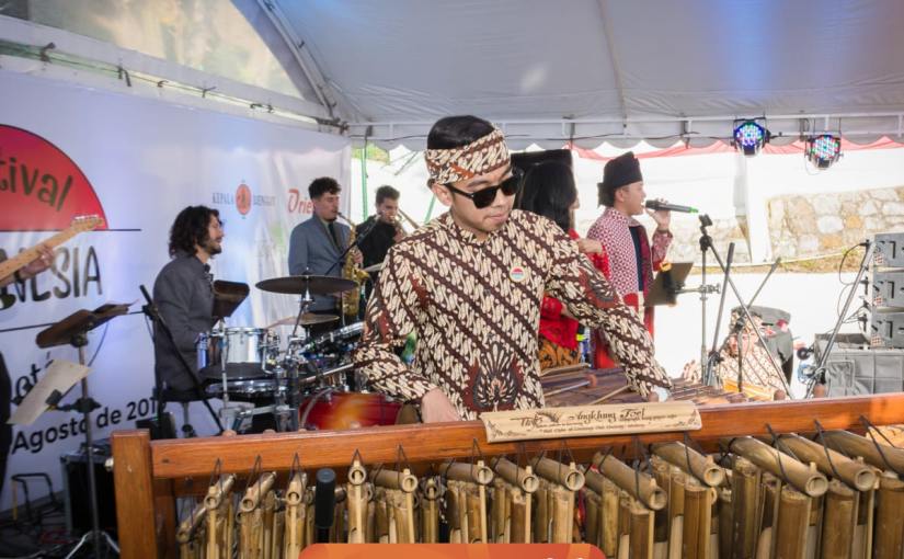 24+ Musik Yang Tercipta Dari Perpaduan Musik Daerah Dan Modern Adalah Musik
&nbsp;PNG