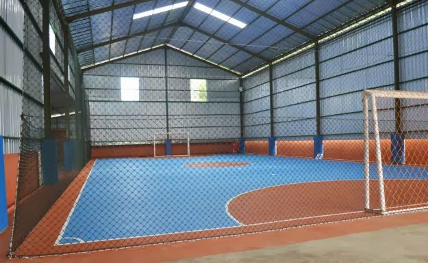 Arah kaki tumpu, perkenaan bola dengan kaki dan sikap badan lebih mudah . Olah Raga