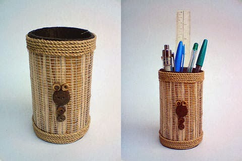 Dan gelas plastik tersebut dimanfaatkan menjadi karya kerajinan. 12 Kerajinan Tangan dari Bambu Unik dan Kreatif Bernilai