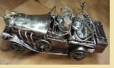 Adapun, kelebihan yang dimilikinya yaitu seperti berikut: kerajinan bahan keras dari logam